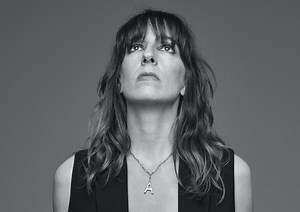 Los 18 Mejores Cantautores Españoles