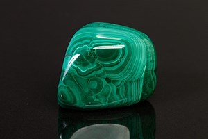 How to Tell if Malachite is Real - A Step by Step Guide - Jewels Advisor