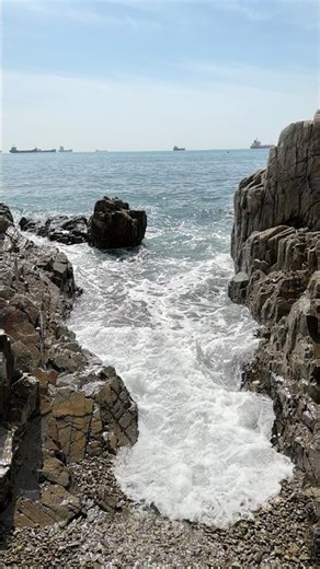 #Busan beach waves slowmo #shorts