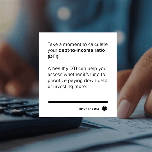 Tracking your net worth each year can reveal the progress you're making. Make it a habit! #FinancialWellness #MoneyMoves #TrackYourNetWorth #GoalPlanning | Floyd Financial Group