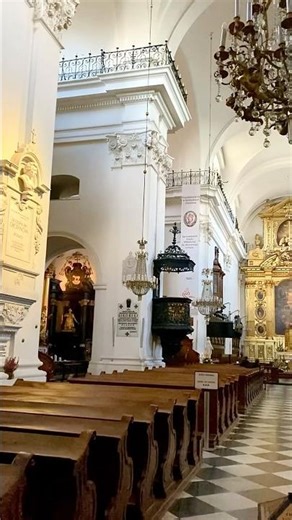 ショパンの心臓が安置されている聖十字架教会、ワルシャワ Chopin’s heart place, Holy Cross Church, Warsaw #ショパン #ポーランド #ワルシャワ