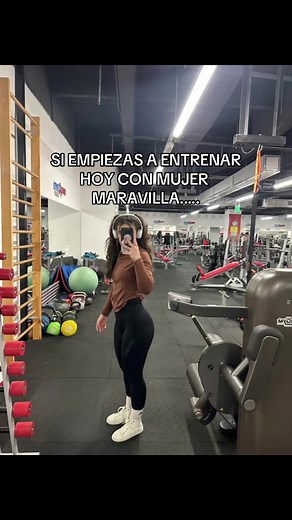 Entrenamientos de la Mujer Maravilla en el Gimnasio