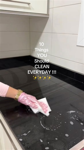 Do you clean these everyday? 💫 #cleantok #habitsforcleanhouse #cleaning #cleaningmotivation