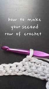 Crochet Basics Breakdown 5: everything after row 1 🤨 After you crochet your first row into the chain, things can get confusing! Everything looks different 🤨 . ➡ After your first row, you crochet into the tops of the stitches you just made in the row below. These are called single crochet stitches, the stitch has two parts that I call "The V" and "The eye" 👁 . 🔍Underneath the “V” of the stitch, you’ll see a hole — this is the "eye" of the stitch. Insert your hook under BOTH parts of the V to 