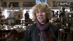 Sweet Tooth for History? Auctioneers Uncover Century-Old Box of Chocolates