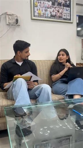 Learn Smart English With Simran Mam !!