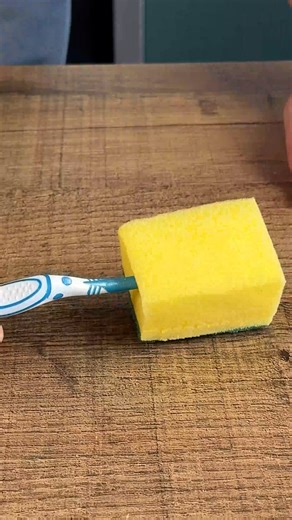 Entice Studio on Instagram: "Toothbrush & sponge hack for cleaning #toothbrush #sponge #hack #cleaning"