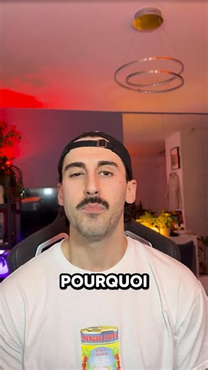 NZone__ on Instagram: "CE GÉANT DANS DEADPOOL 3 VIENT D’UNE ERREUR D’ENDGAME ?! 😱🐜 L’Ant-Man géant dans le Void n’est pas un hasard ! Il explique enfin la plus grosse incohérence visuelle d’Avengers Endgame : Scott Lang apparaissait à deux endroits en même temps lors de la bataille finale. La TVA a repéré ce glitch et l’a supprimé de la timeline. La preuve ultime se trouve sur un écran caché derrière Deadpool. Marvel a transformé une erreur de CGI en canon ! #DeadpoolAndWolverine #AvengersEndg