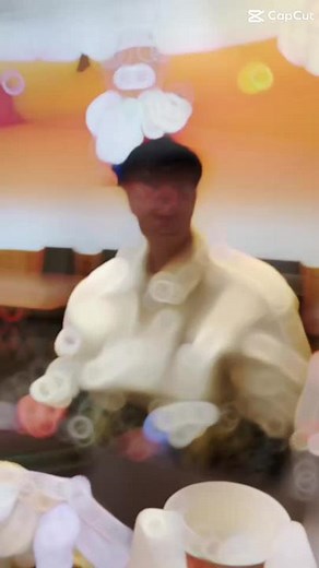 Understanding Gestures in the Restaurant Setting