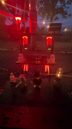 Bile tenang Kt setup meja sendiri,kasi liplap2 satu campsite Kat #wonggantengcampsite jerantut kali ni Kt kasi pelan2 life Lpas ni dah nk pencen kan @Fara_neo