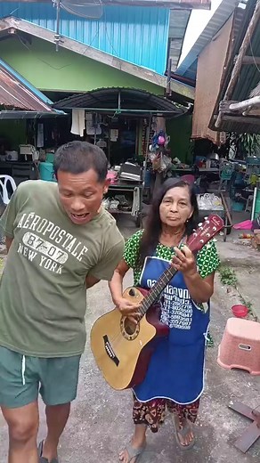 Song 2 Blur — Thai guide: lyrics, meaning & how to play