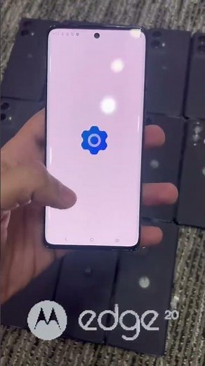 Motorola Edge 20 review ! Moto