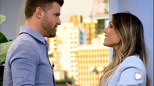 1M views · 1.1K reactions | Ah, o amor é lindo demais! <3 Flavia se declara para Marcelo no #HojeEmDia: "Foi o final mais feliz da minha vida, não só porque eu ganhei o prêmio, mas porque eu ganhei você!" <3 #RecordTV • Encontre as notícias que estão movimentando as redes sociais em um só lugar, de um jeito fácil e com credibilidade. Acesse R7.com | Programa Hoje em Dia | Facebook