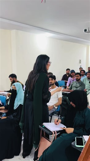 CSP DSP Paras Mirani delivering a lecture in the class #TheCSSInstituteIslamabad #hostelcity #islamabad #civilservices