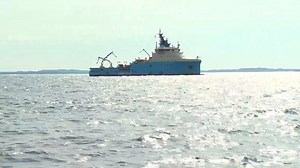 Diving down to the Manolis L shipwreck