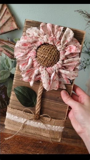Fabric Flower using a Mason Jar Ring & Rustic Scrap Wood! #flowercraft #craftyideas #springcrafts