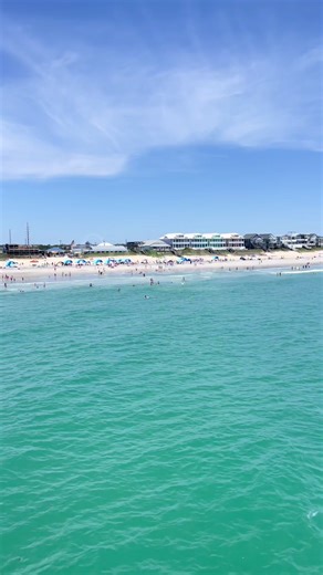 2025 was a good time ✈️🥂🤸🏼‍♀️👯‍♀️🍕 #CapCut #recap #2025recap @Clurr @Ac @Gabrielle Elise