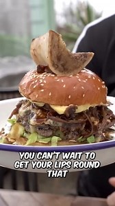 This is the burger of the GODS! 🍔 | Food Review Club