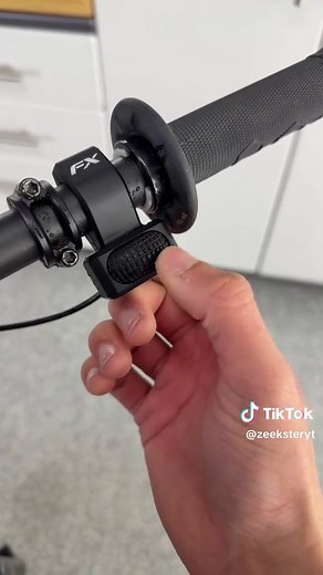 Upgrading My Bonnell: From Thumb Throttle to FX Twist Throttle
