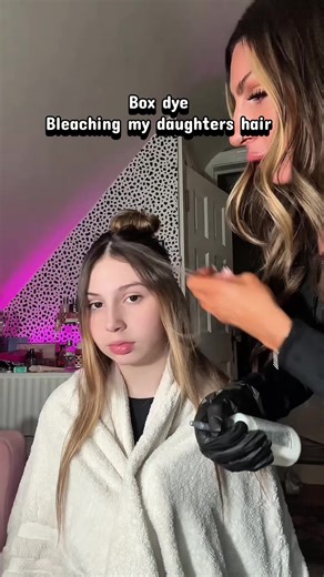 Box Bleach Hair Dye Transformation | DIY Hair Color