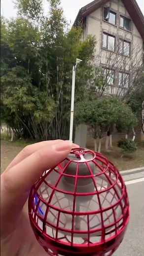 "Flying Ball: Boost Coordination, Focus!