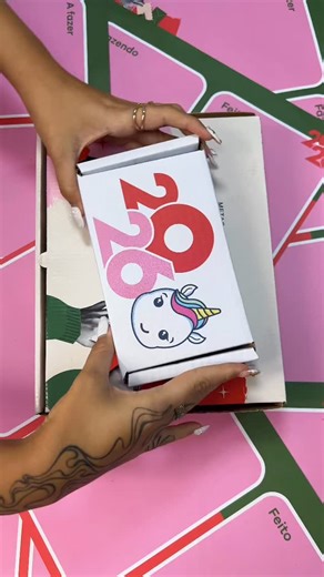 Clube Unibox | Qual a diferença do menor e maior plano do clube unibox? Fica nesse vídeo pra descobrir🦄💜 Garanta a caixa do próximo tema ✨ Secret Garden✨... | Instagram