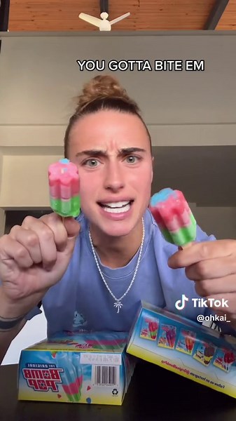 Bomb Pop Candy Clash Review: Blue Raspberry & Strawberry Watermelon