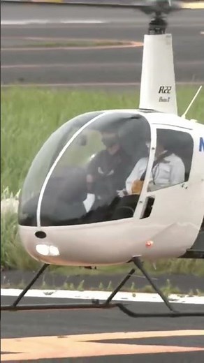 Robinson R22 takeoff