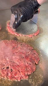 What’s better, a smash burger or regular burger 🍔 🤔? | Joel Hansen - Model Vs Food