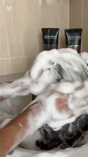 asmr 🫧👩🏽 #asmrsounds #hairshampoo #hairwash #satisfying #hair #shampoo #asmr