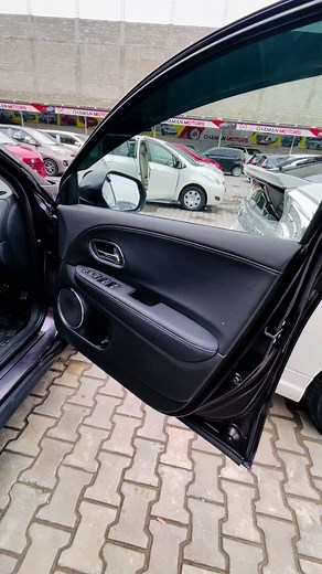 Explore the Honda HR-V 2015 Full Option Interiors in Detail