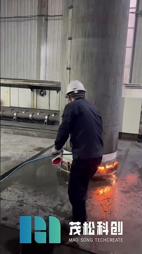 Titanium alloy vacuum melting, ingot out of the furnace