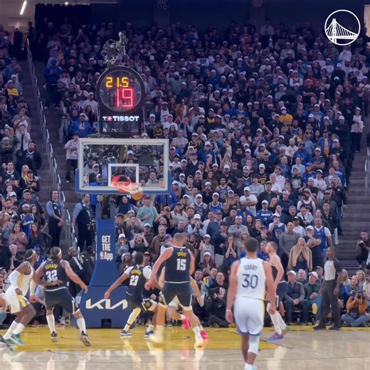 Unreal. Stephen Curry. Unreal. | Golden State Warriors