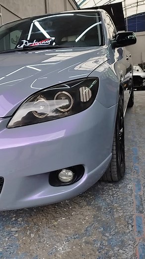 Transformación del Mazda 3: Color Gris Nardo