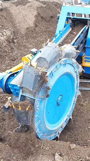 Conveyor belt factory on Instagram: "Aerial footage of a bucket wheel excavator #Bucket wheel excavators#New type of soil loading machine#State-of-the-art equipment#Bucket wheel loader"