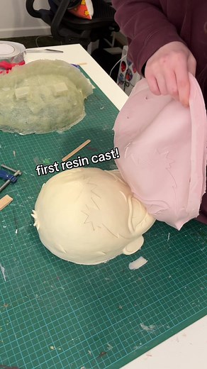 First Resin Cast! Exciting 'Slush Cast' Method for Resin Creations