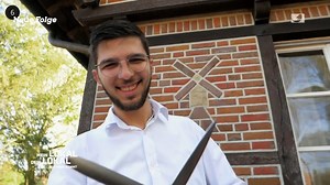 An Tag 4 reisen Mike Süsser und die Mitstreiter nach Gescher, zum "Campingplatz Brinkmann's Hof". Hier treffen die Wörter "familiär und gemütlich" sowohl auf den Campingplatz als auch auf das Restaurant zu. Doch kann Gastgeber Niklas mit einer gutbürgerlichen Küche überzeugen?😏 #Clip #MeinLokalDeinLokal | Mein Lokal, Dein Lokal