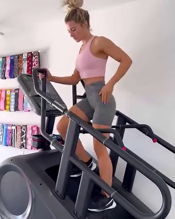 4 comments | 3 tips & 2 routines for great StairMaster⁣ workouts  ⁣...