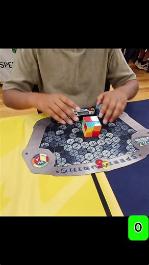 2X2 RUBIKS CUBE SOLVED IN 2.44 SECONDS #speedcubing #puzzle