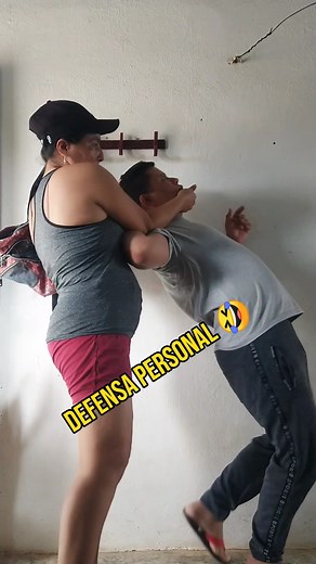 clases de defensa personal gratis personal femenino #defensapersonal #ClasesGratuitas #cursos #risas #humor #parejasdivertidas #findesemana | SuaRez videos comedia