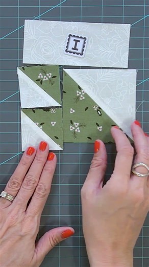 A Quilt for any Era 🌿 English Ivy Quilt Block 🌟