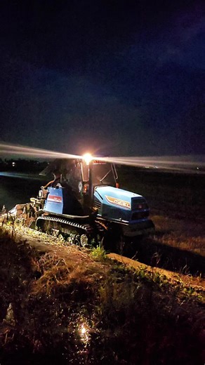 นาต่อไปขึ้นน้ำรอเลยครับ #ถ้าไม่ไกลผมไปได้แน่นอน #บางเลน #ปั้นคันนา #ตีดิน #รถตีดิน #ฝากติดตาม