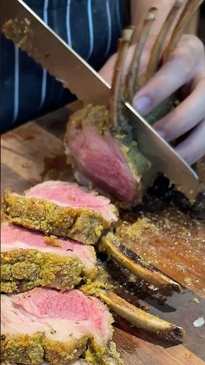 Pistachio herb crusted lamb rack 🌿🥐🥩