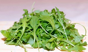 10 Best Substitutes For Arugula (Tasty Alternatives) - Substitute Cooking