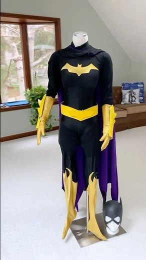 My Batgirl costume (cowl by reevzfx!)