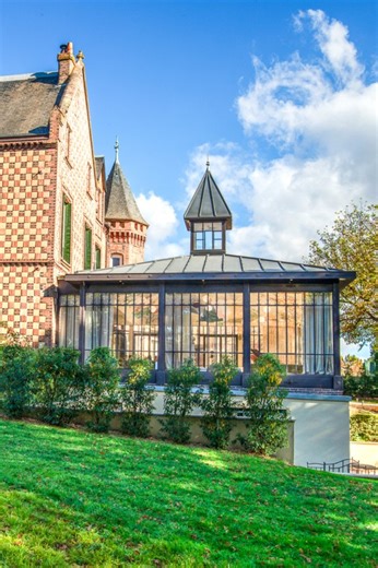 À une heure de Paris, ce nouvel hôtel pensé comme une galerie d’art va devenir le refuge de cet hiver