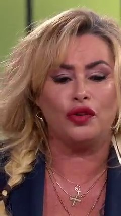 Wie verändert sich Sex im Laufe des Lebens und was können Frauen tun, wenn die Lust in ihren Wechseljahren sinkt? #Britt #VollesHaus 👉 "Britt - Der Talk" - montags bis freitags, 16:15 Uhr bei "Volles Haus" in SAT.1 und auf Joyn. | SAT.1