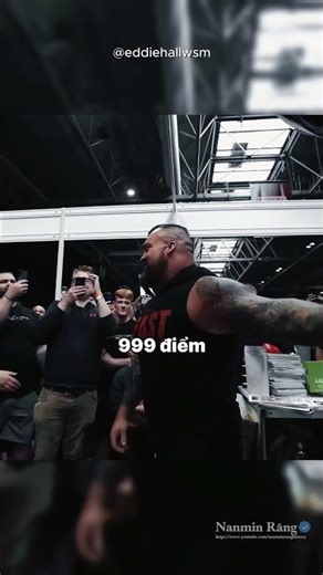 The strongest person playing the punching machine game