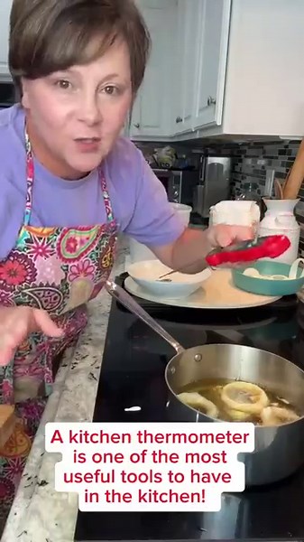 How to Use a Thermometer When Frying | Perfect Oil Temperature Every Time 🍳