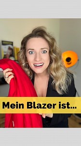 ✨Ich muss meinen Blazer unbedingt bügeln. Er ist so zer … Wie sagt man das? ‼️ Der Blazer ist zerknittert. Ich muss den Blazer bügeln. ❓ Bügels du deine Kleidung oder gehörst du zu den Menschen, die nicht mal ein Bügeleisen besitzen? ___ 🇬🇧 I really need to iron my blazer. It’s so wrinkled... How do you say it? The blazer is wrinkled. I have to iron the blazer. Do you iron your clothes or are you one of those people who don’t even own an iron? _____ 📚 🇩🇪Wenn du noch mehr Deutsch lernen möch